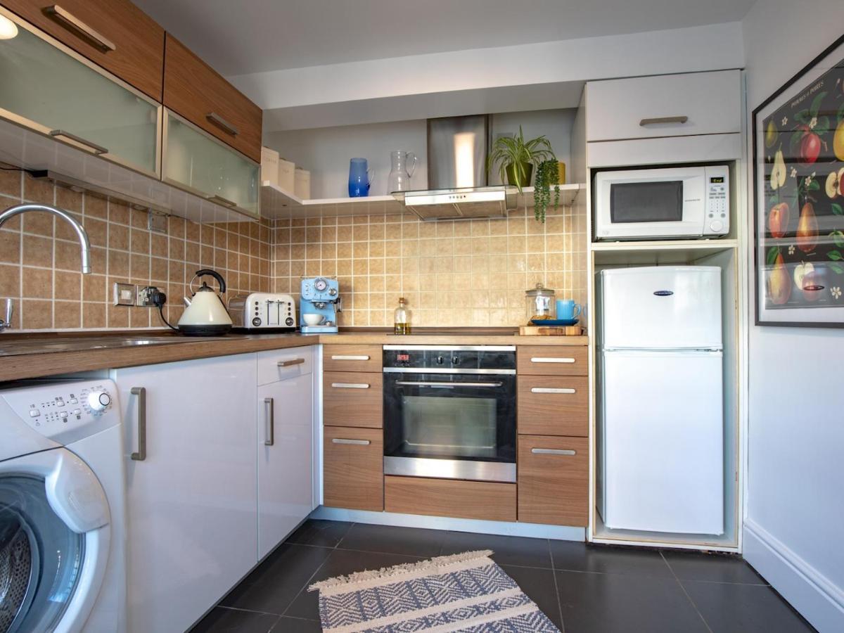 Pass The Keys Art Deco Inspired Apartment With Roof Top Views Shrewsbury Zewnętrze zdjęcie