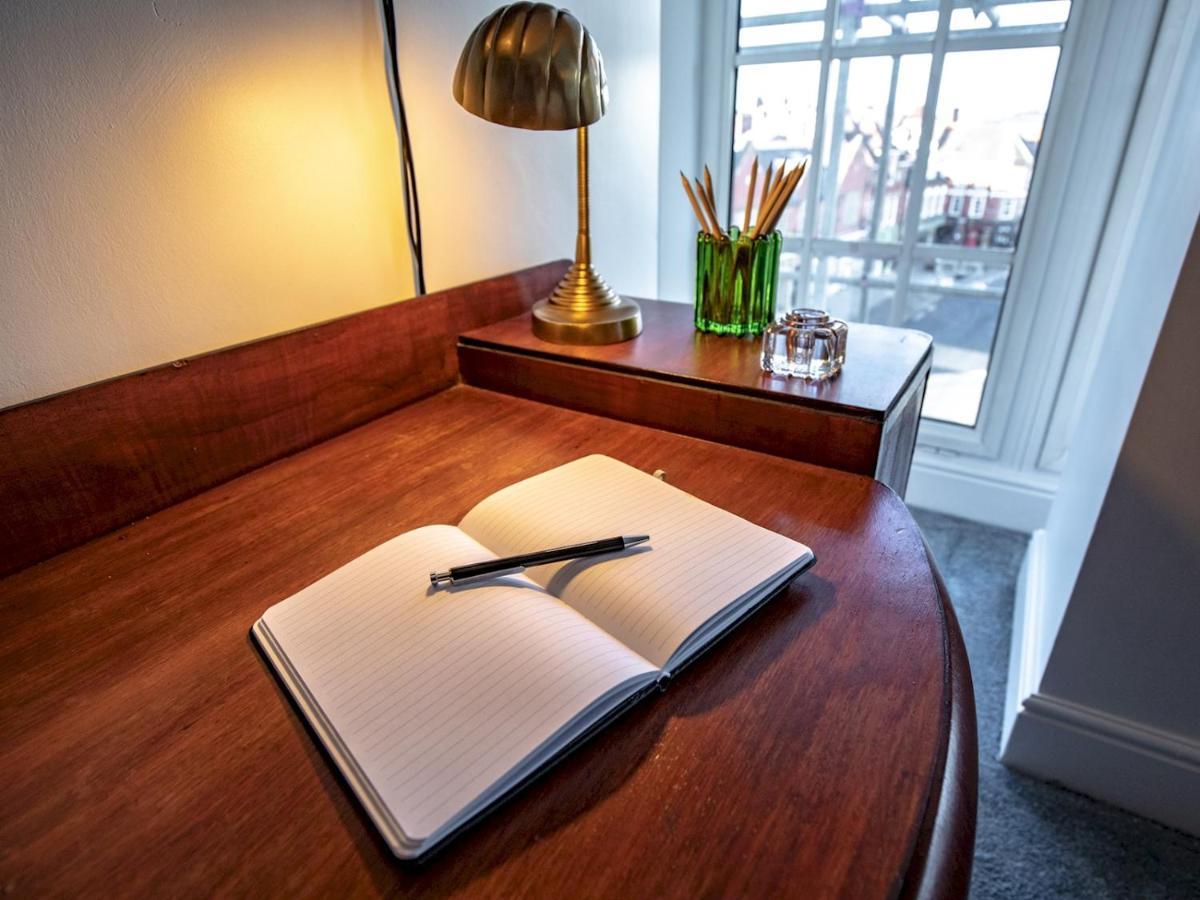 Pass The Keys Art Deco Inspired Apartment With Roof Top Views Shrewsbury Zewnętrze zdjęcie